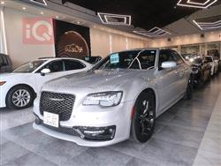 کرایسلەر 300